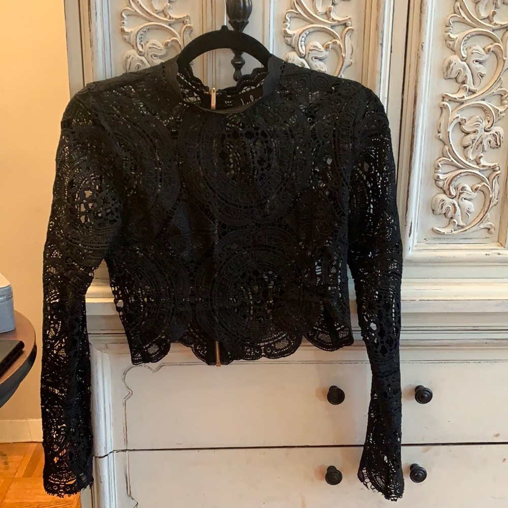 Black zip up lace crop top long sleeve